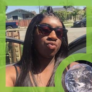 Meet your Posher, Nicole